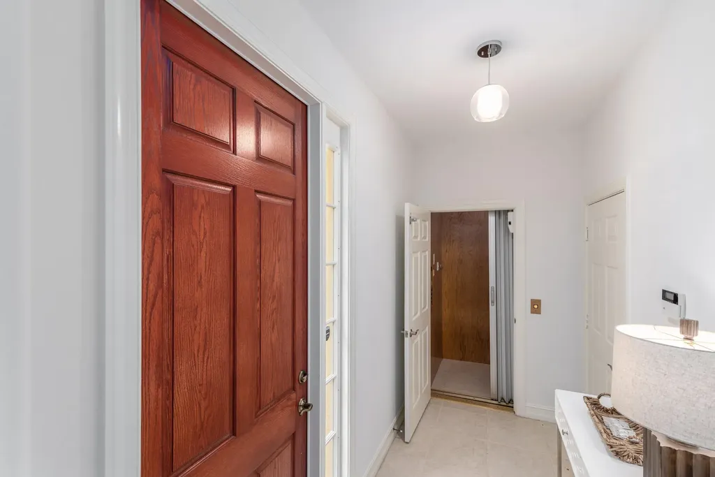 1272 Rialto Way Naples FL 34114