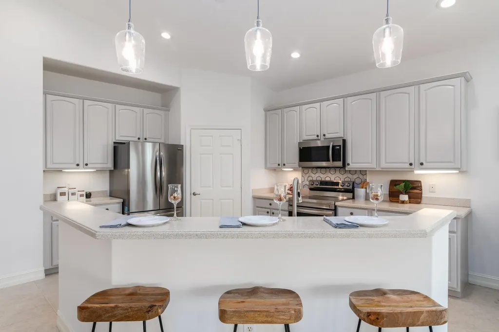 1272 Rialto Way Naples FL 34114