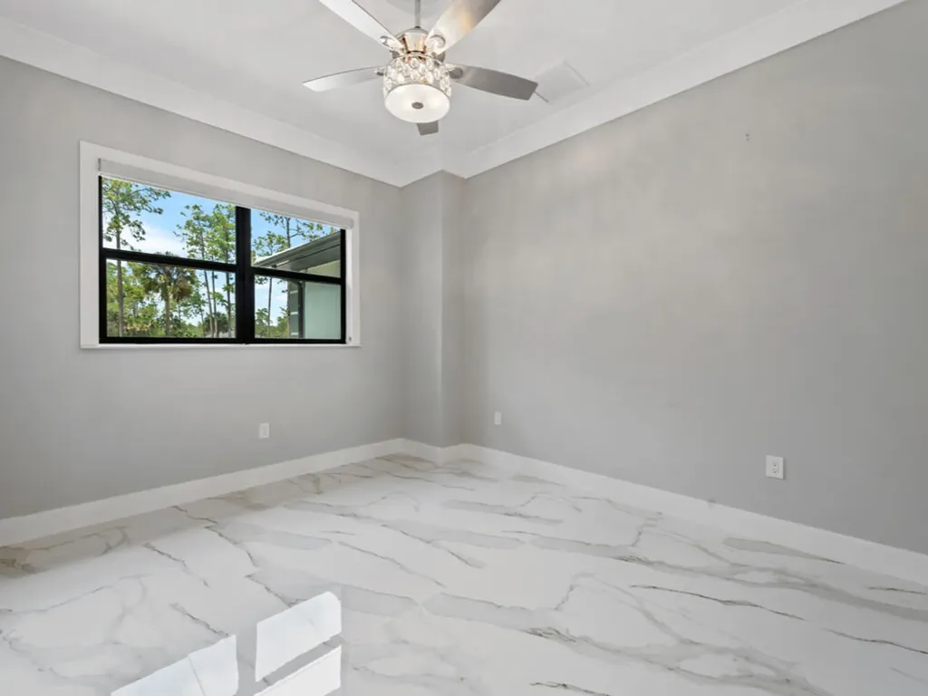 2538 4th Avenue NE Naples FL 34120