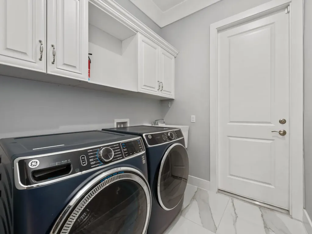 2538 4th Avenue NE Naples FL 34120