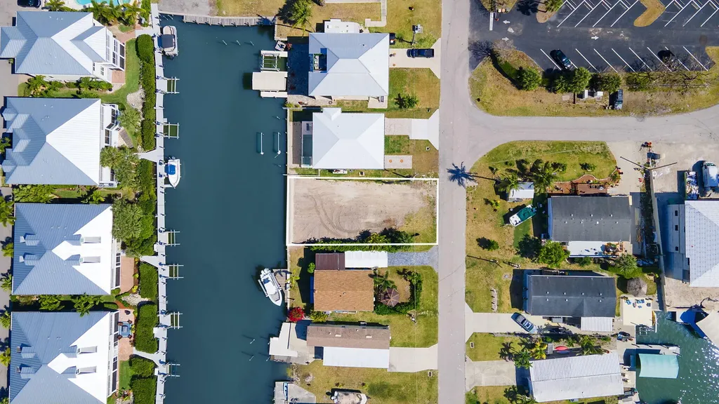 609 Sunset Drive Goodland FL 34140