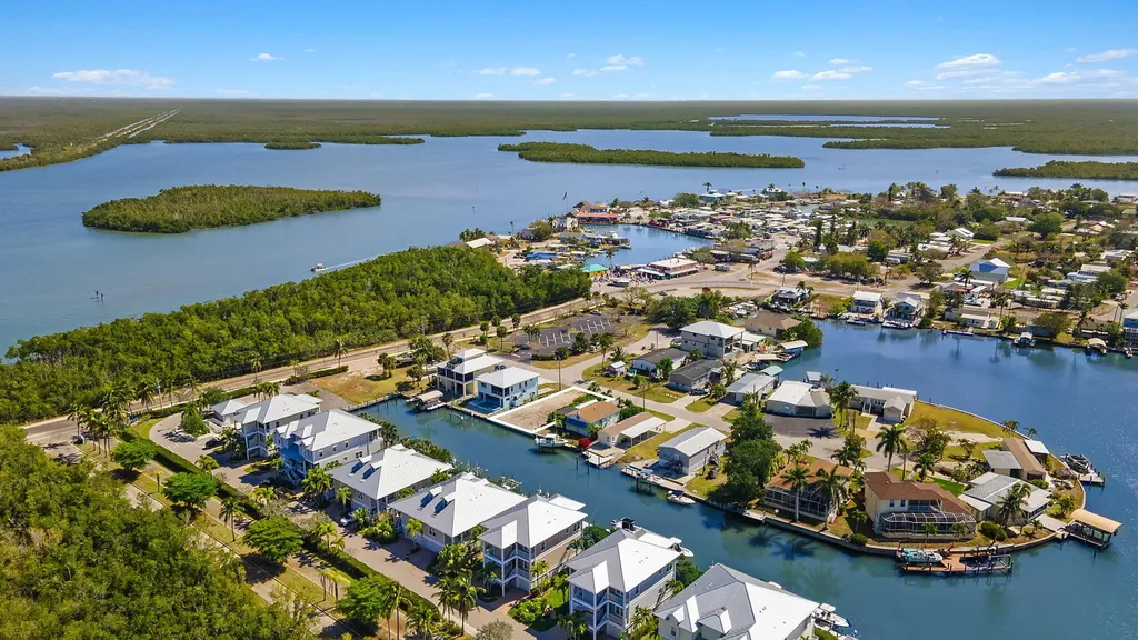 609 Sunset Drive Goodland FL 34140