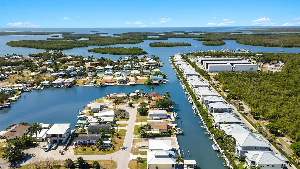 609 Sunset Drive Goodland FL 34140