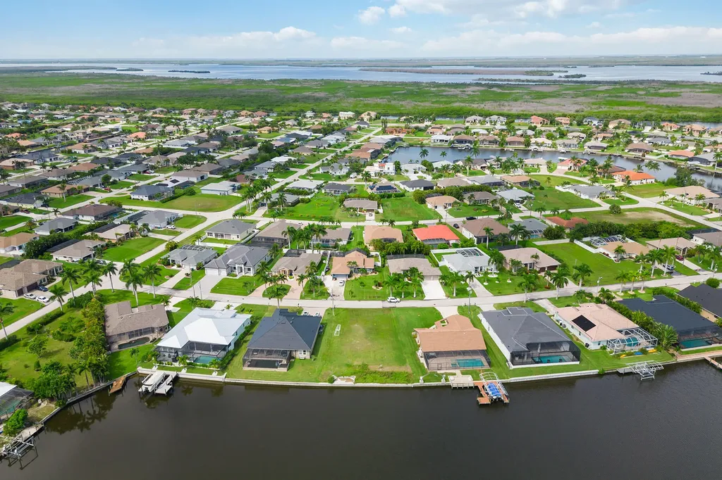 3051 SW 27th Place Cape Coral FL 33914