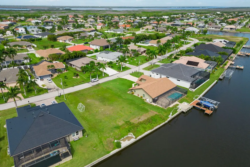 3051 SW 27th Place Cape Coral FL 33914