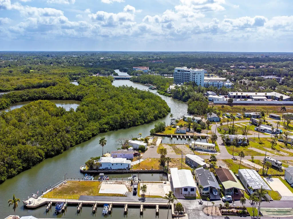 777 Walkerbilt Road Naples FL 34110