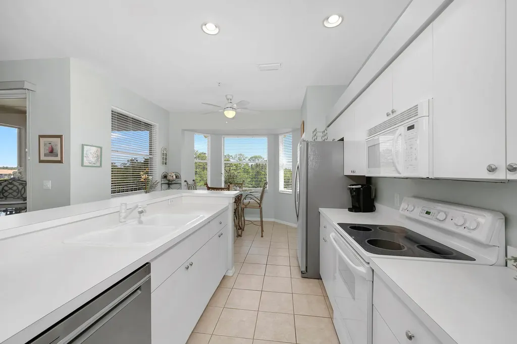 3800 Sawgrass Way Naples FL 34112