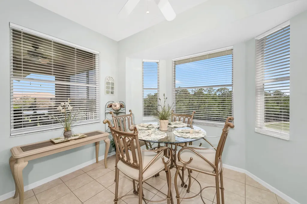 3800 Sawgrass Way Naples FL 34112