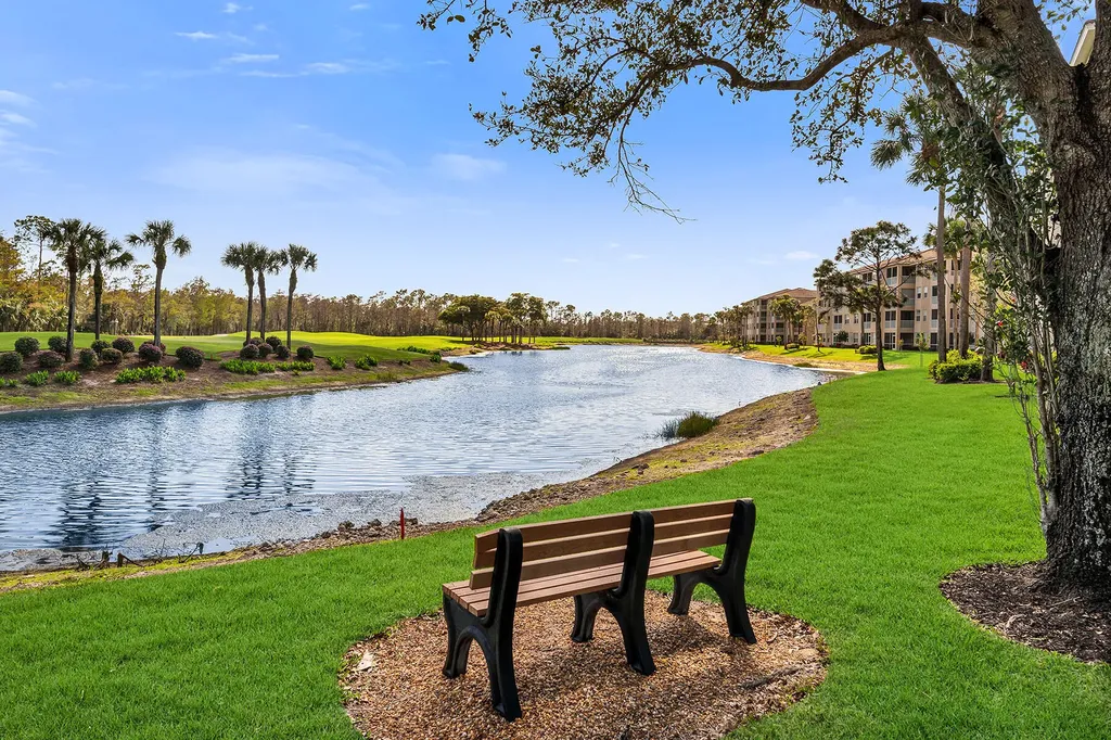 3800 Sawgrass Way Naples FL 34112