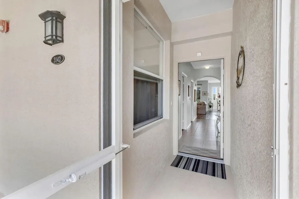 3800 Sawgrass Way Naples FL 34112