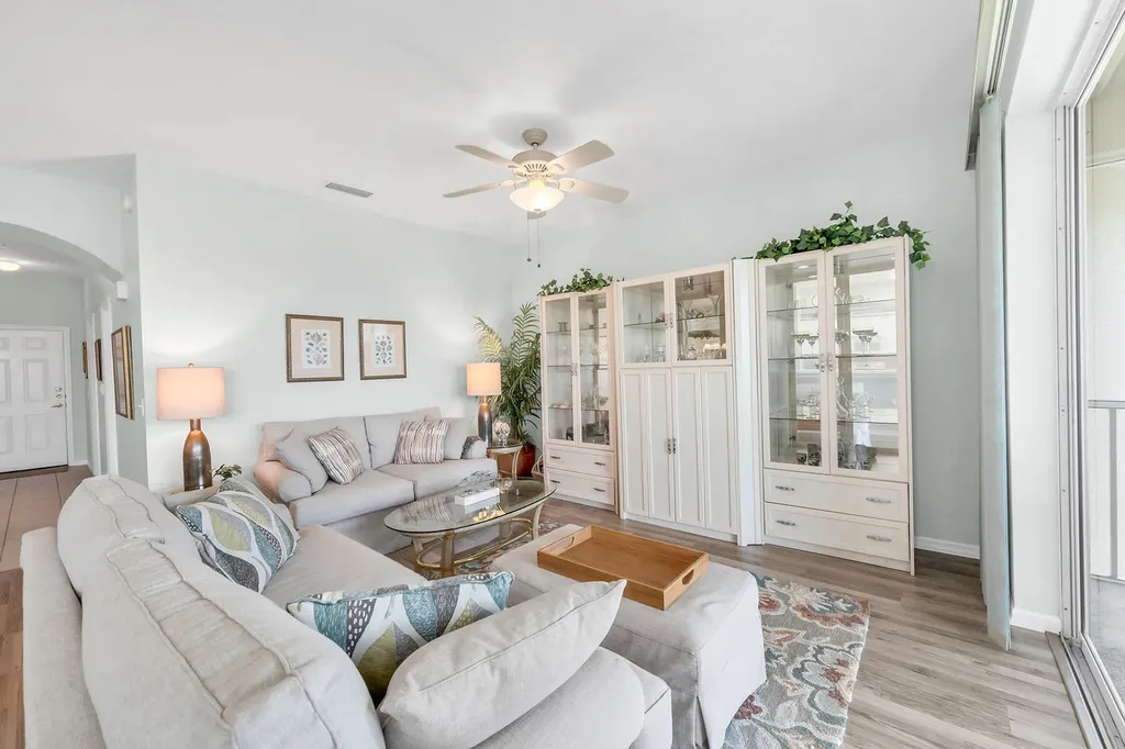 3800 Sawgrass Way Naples FL 34112