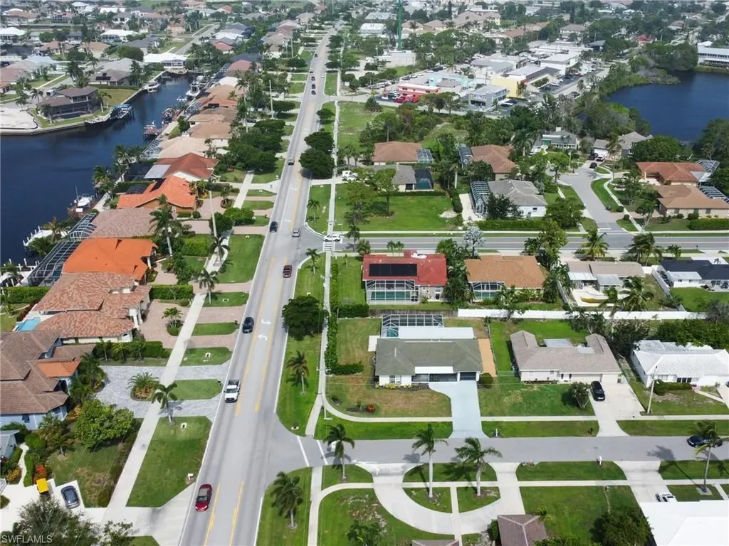 1152 Fourwinds Avenue Marco Island FL 34145