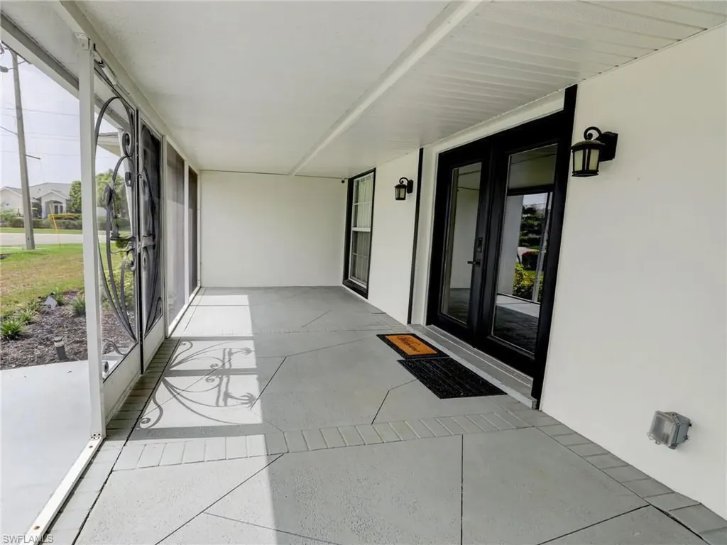 1152 Fourwinds Avenue Marco Island FL 34145