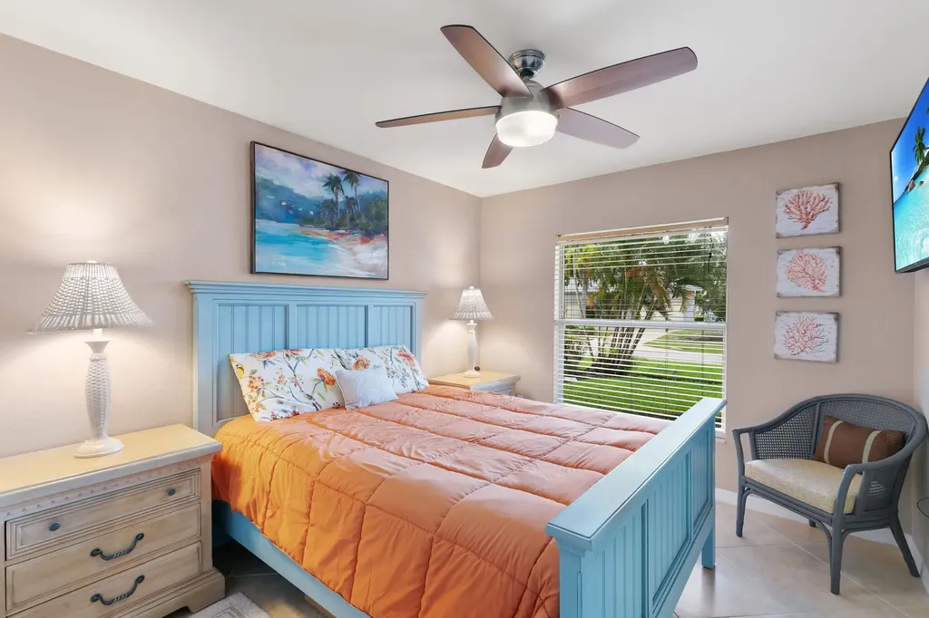 121 S Bahama Avenue Marco Island FL 34145