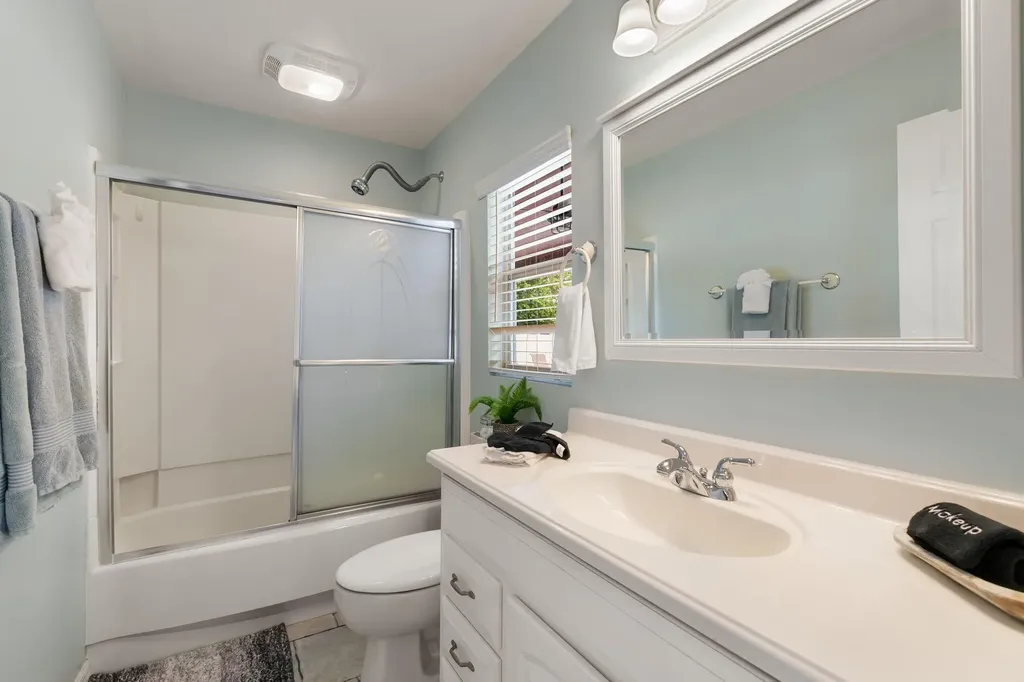 121 S Bahama Avenue Marco Island FL 34145