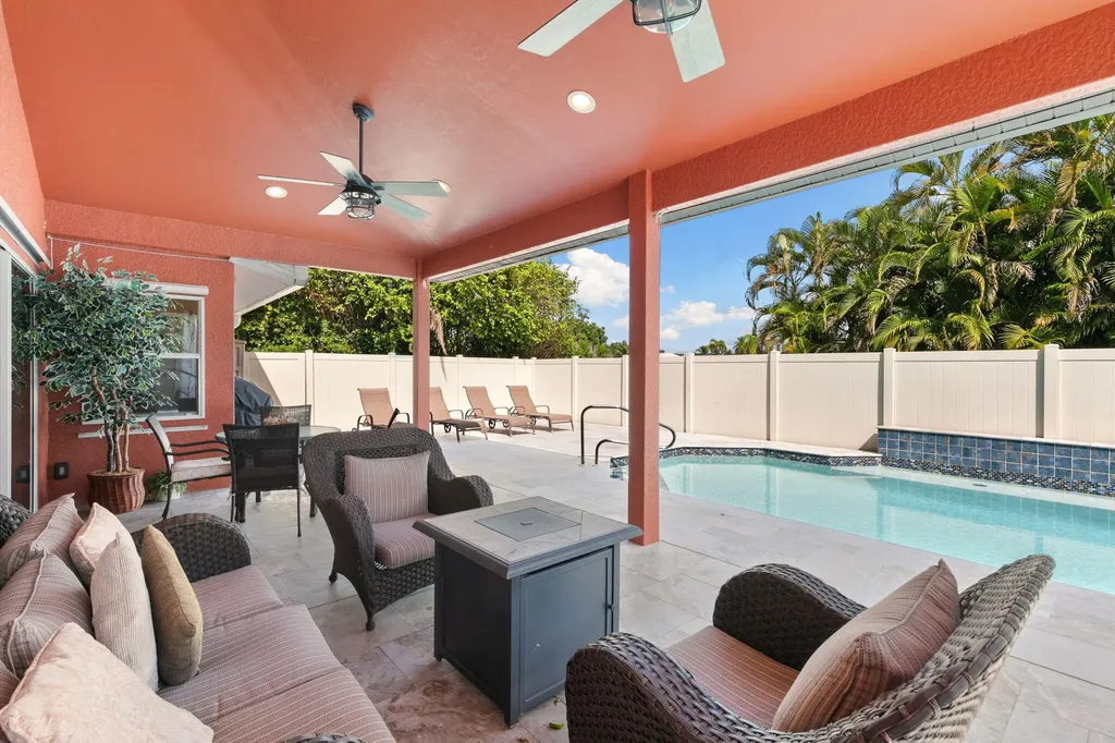 121 S Bahama Avenue Marco Island FL 34145