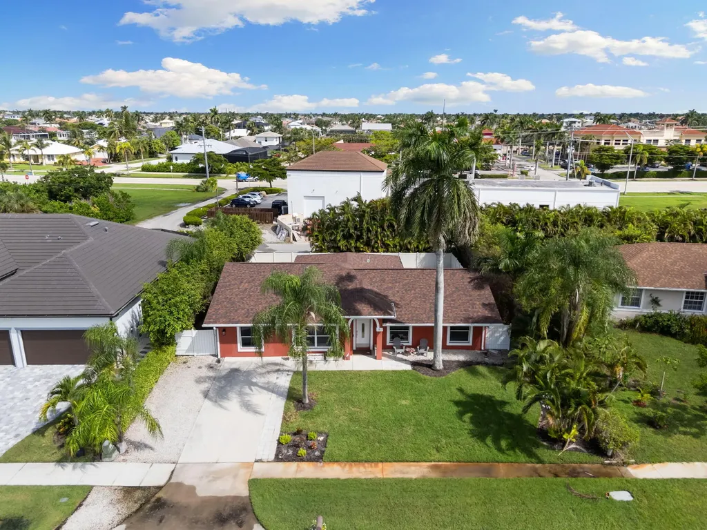 121 S Bahama Avenue Marco Island FL 34145