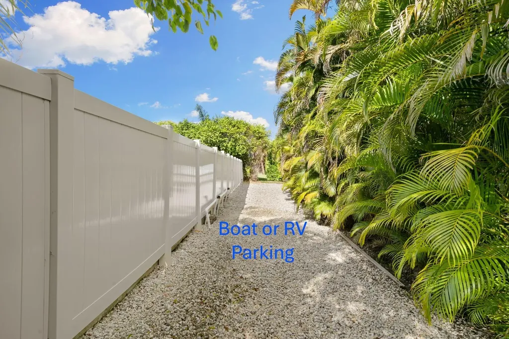 121 S Bahama Avenue Marco Island FL 34145