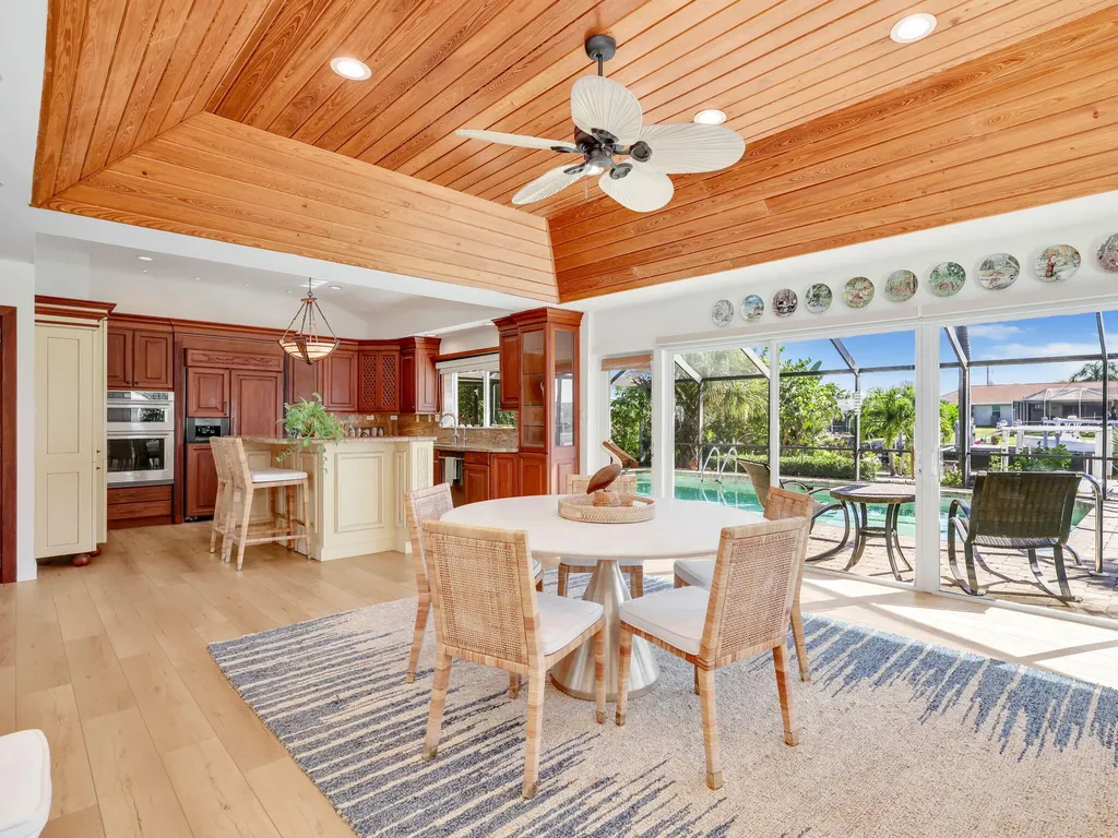 405 Grenada Avenue Naples FL 34113