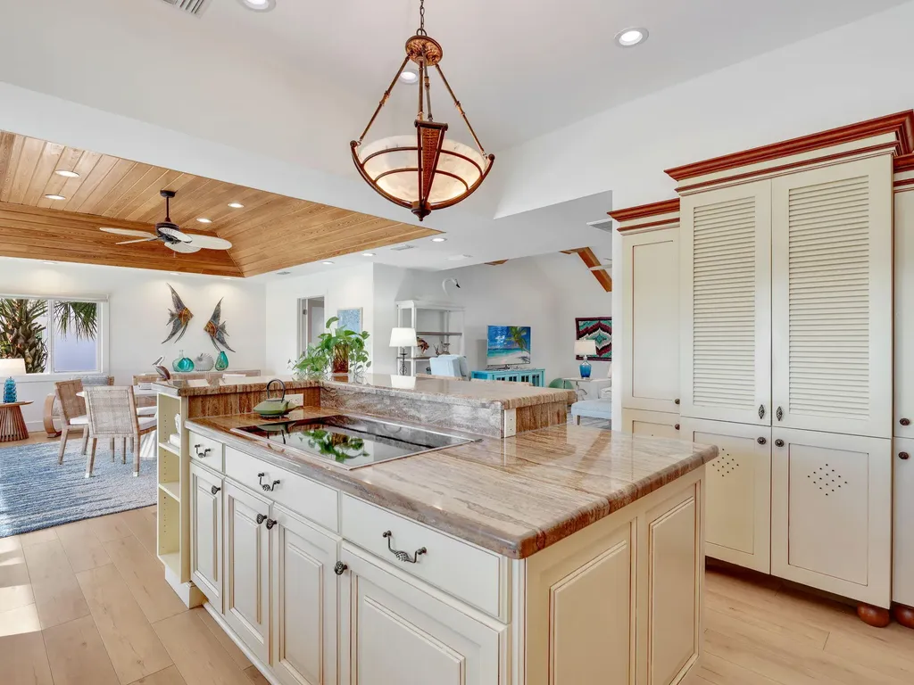 405 Grenada Avenue Naples FL 34113