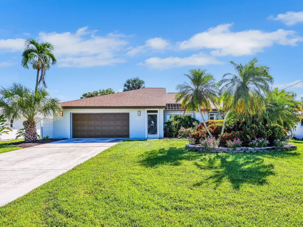 405 Grenada Avenue Naples FL 34113