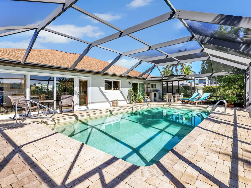 405 Grenada Avenue Naples FL 34113