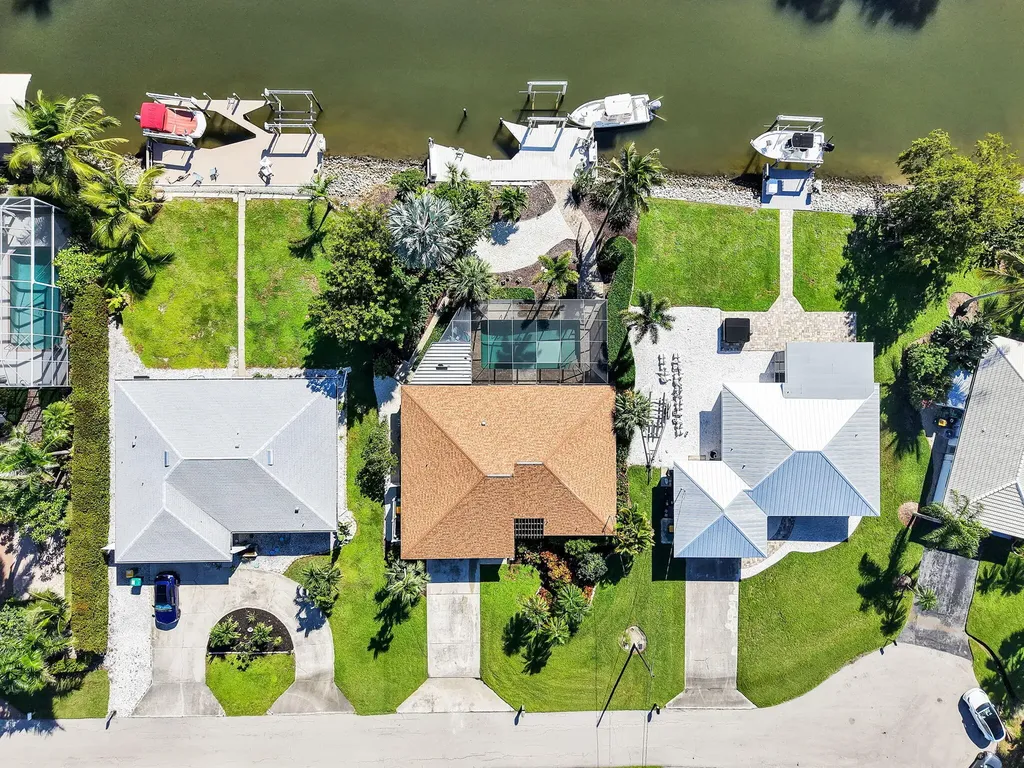 405 Grenada Avenue Naples FL 34113