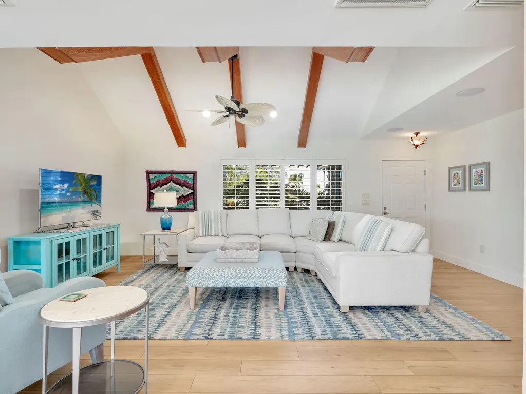 405 Grenada Avenue Naples FL 34113