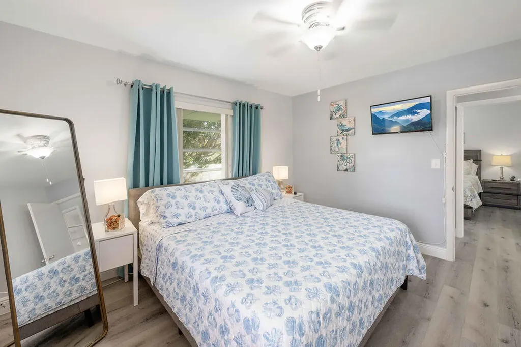 235 Seaview Court Marco Island FL 34145