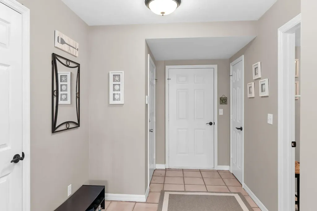 269 Sunrise Cay Naples FL 34114