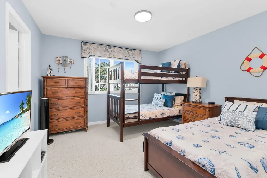 269 Sunrise Cay Naples FL 34114