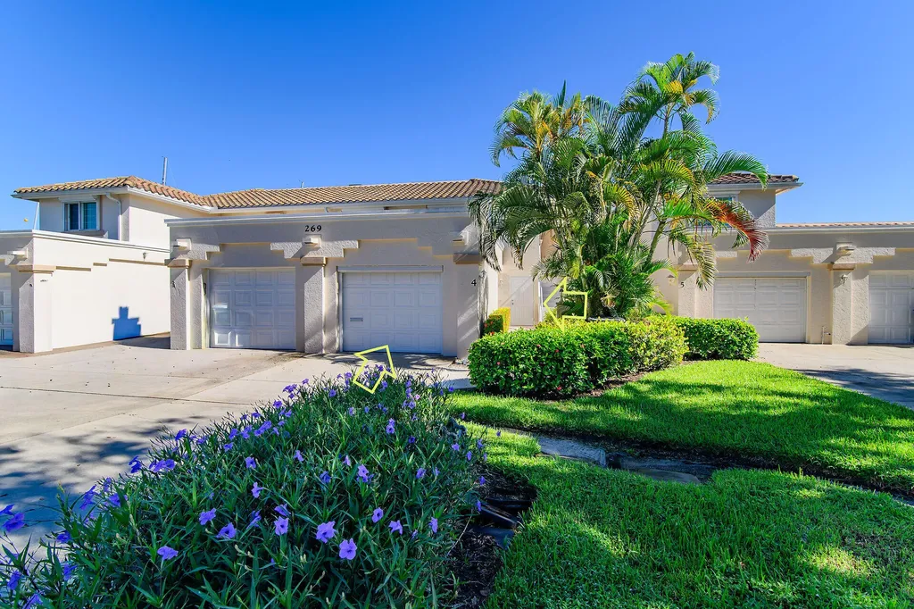 269 Sunrise Cay Naples FL 34114