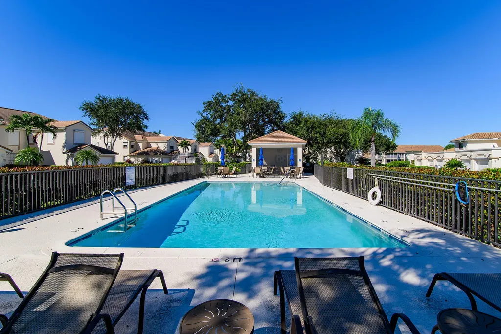 269 Sunrise Cay Naples FL 34114