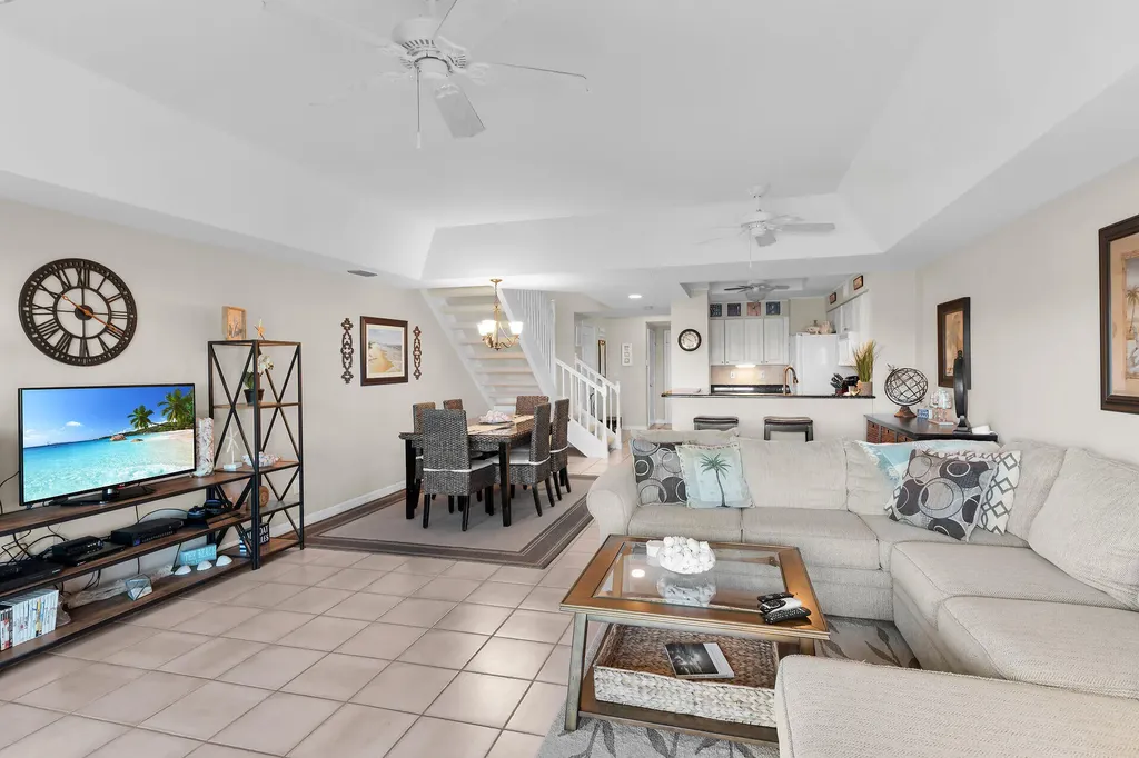 269 Sunrise Cay Naples FL 34114