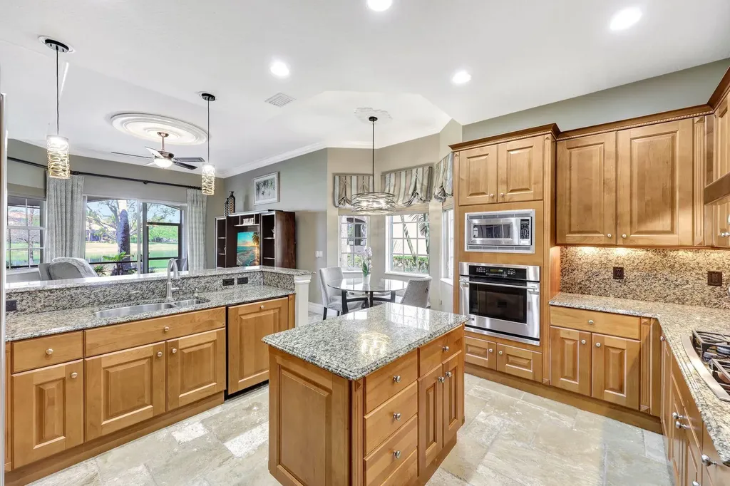 9293 Menaggio Court Naples FL 34114