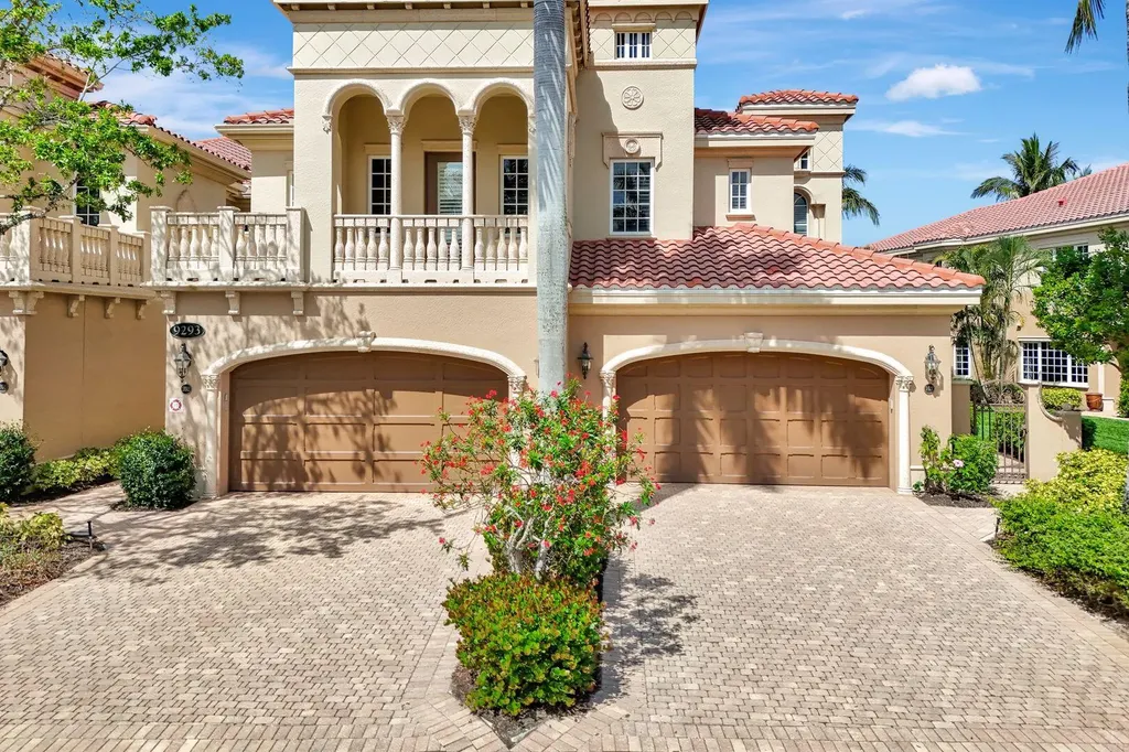 9293 Menaggio Court Naples FL 34114