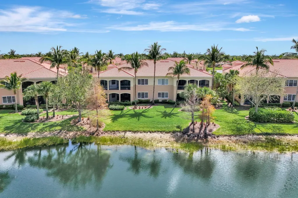 9293 Menaggio Court Naples FL 34114