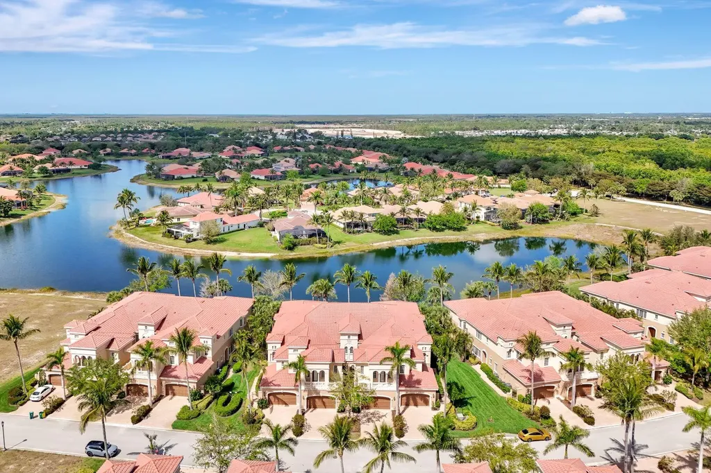 9293 Menaggio Court Naples FL 34114