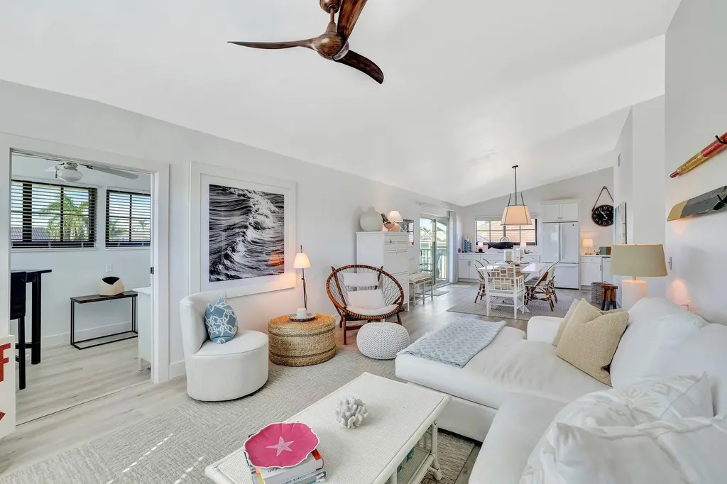 390 Waterleaf Court Marco Island FL 34145