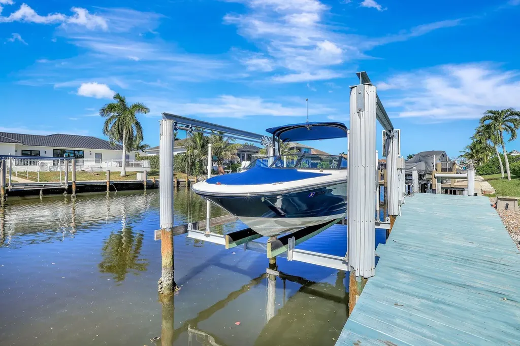 390 Waterleaf Court Marco Island FL 34145