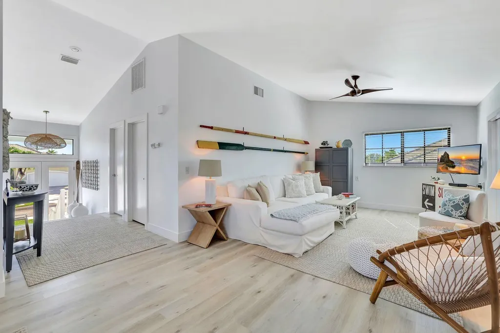 390 Waterleaf Court Marco Island FL 34145