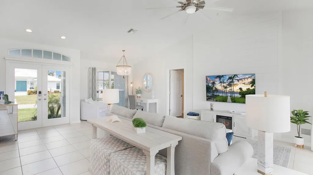 129 Leeward Court Marco Island FL 34145