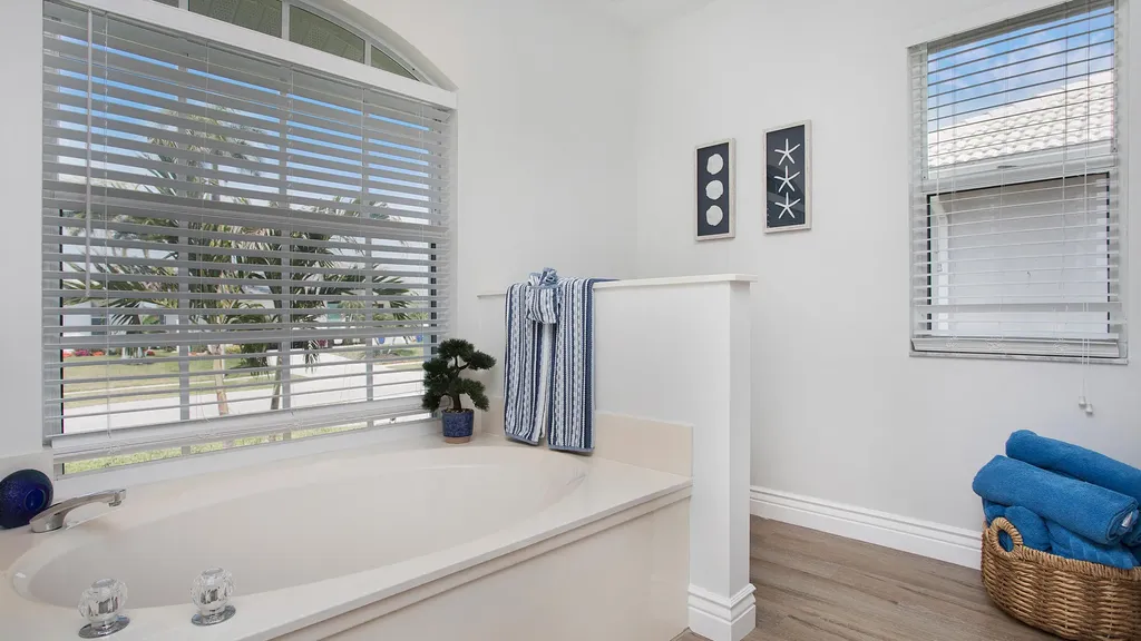 129 Leeward Court Marco Island FL 34145