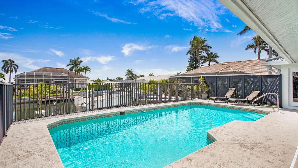 129 Leeward Court Marco Island FL 34145