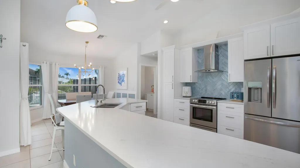 129 Leeward Court Marco Island FL 34145