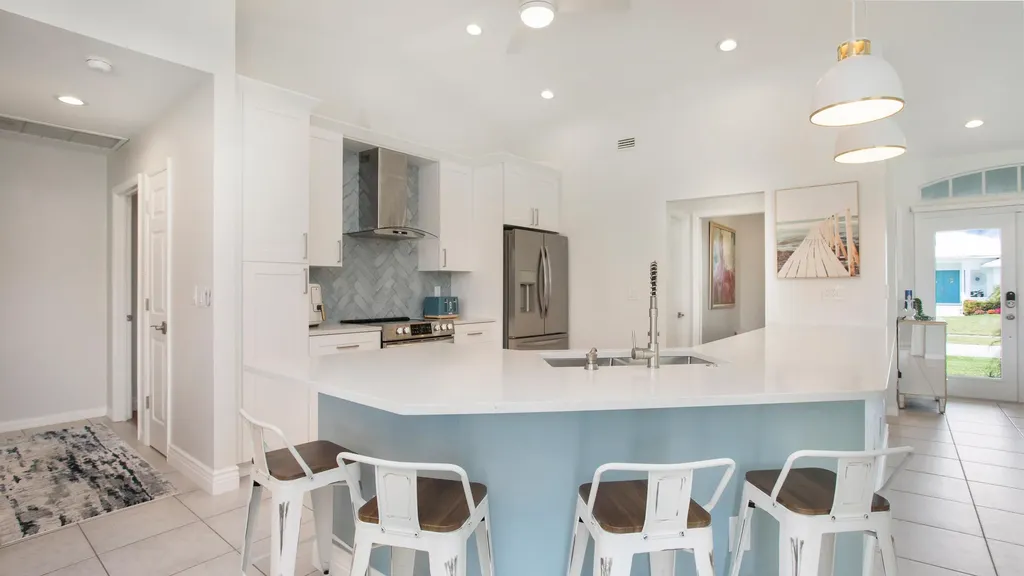 129 Leeward Court Marco Island FL 34145