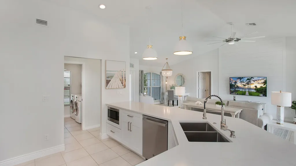 129 Leeward Court Marco Island FL 34145