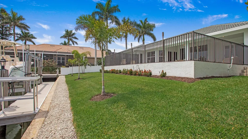 129 Leeward Court Marco Island FL 34145