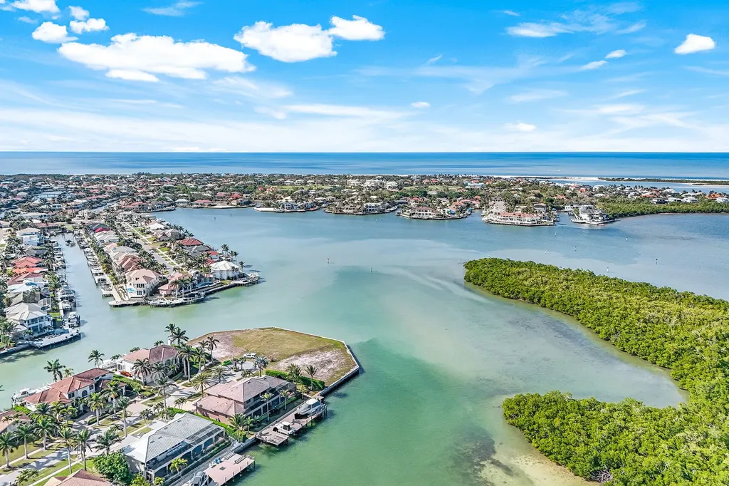 650 Rockport Court Marco Island FL 34145
