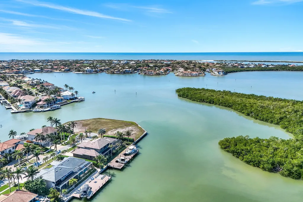 650 Rockport Court Marco Island FL 34145